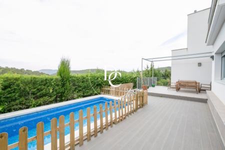 Casa adosada en venta con piscina en Mas Alba, 218 mt2, 4 habitaciones