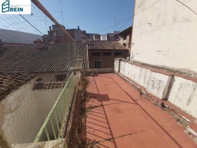Casa con terraza en calle Santa Eugenia, Talavera de la Reina, Toledo., 260 mt2