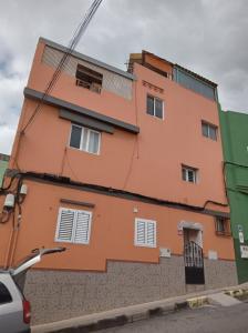 Casa terrera de 3 plantas en el pueblo de  Jinámar, Telde, 154 mt2, 3 habitaciones