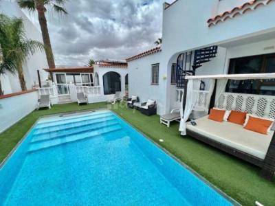 4 Bedroom Villa For Sale In Amarilla Golf Lp4424, 239 mt2, 4 habitaciones