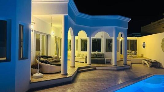 4 Bedrooms Villa - Lanzarote - For Sale, 4 habitaciones