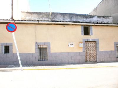 Se vende vasa de pueblo con desván o doblado, en Torreorgaz, Cáceres, 204 mt2, 4 habitaciones