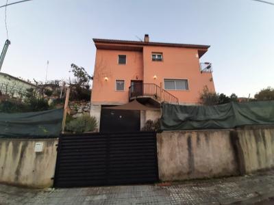 BONITA CASA EN VALLGORGUINA, 195 mt2, 4 habitaciones