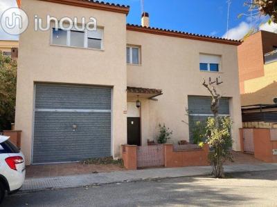 Casa individual en venta en Valls  REF. HIPO-VALLS, 234 mt2, 3 habitaciones