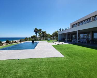 Villa exclusiva de diseño, en primera línea de mar, 546 mt2, 5 habitaciones