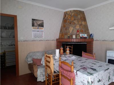 Se vende casa en Villarrobledo, 3 habitaciones