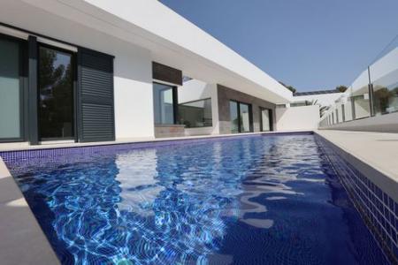 Villa con piscina privada y vistas al mar en La Fustera., 299 mt2, 4 habitaciones