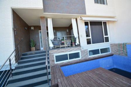 Magnífico chalet con piscina privada, adosado en Bigastro ¡¡¡ BAJADA DE PRECIO !!!, 250 mt2, 4 habitaciones