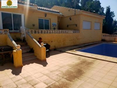 Chalet Independiente con piscina, 90 mt2, 3 habitaciones