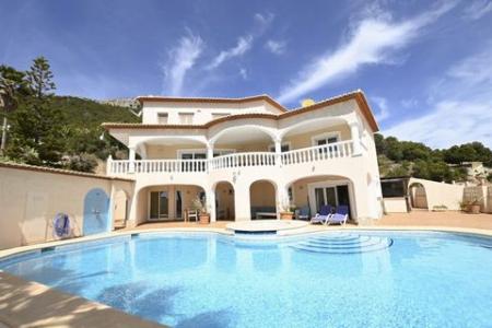 Maravillosa Villa en Oltamar con preciosas vistas al mar y al Peñon, con sol todo el día, 351 mt2, 6 habitaciones