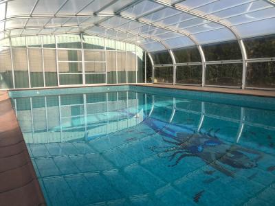 Casa con piscina cubierta !, 200 mt2, 3 habitaciones