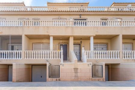 Chalet adosado en Formentera del Segura. Ref.- 66462, 173 mt2, 4 habitaciones