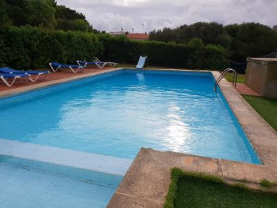 Bonito chalet apareado con piscina comunitaria en Canutells, 122 mt2, 3 habitaciones