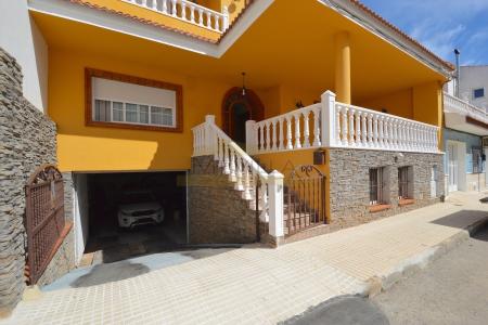 Chalet uni-familiar a la venta en Pilar de la Horadada, Alicante., 420 mt2, 8 habitaciones