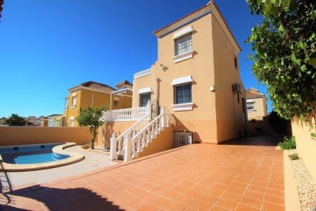 CHALET DE 5 DORMITORIOS EN EL GALÁN, SAN MIGUEL DE SALINAS., 120 mt2, 5 habitaciones