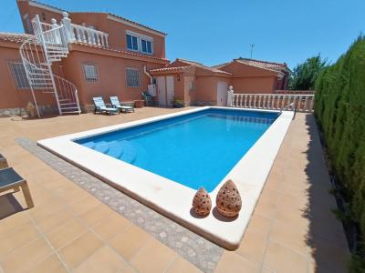 Chalet con piscina privada en San Vicente del Raspeig, Los Girasoles, 239 mt2, 5 habitaciones