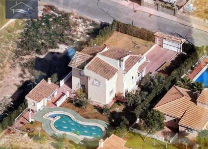 CHALET INDEPENDIENTE EN VENTA SAN VICENTE DEL RASPEIG - LOS GIRASOLES, 260 mt2, 7 habitaciones