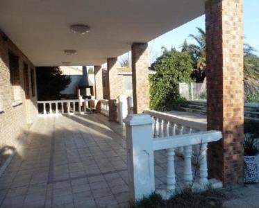 Chalet independiente en venta en Urbanización Finca la Macarena en Garrapinillos, 238 mt2, 4 habitaciones
