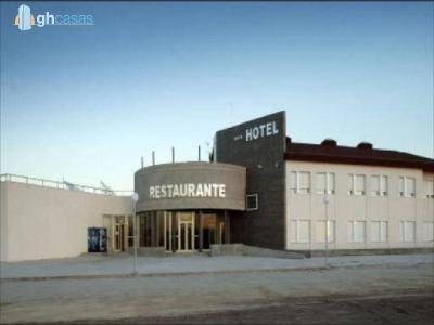 Edificio Hotel en venta en Santovenia de Oca, Burgos, 1626 mt2, 24 habitaciones