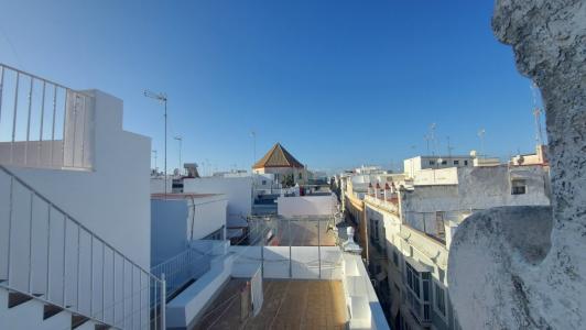 Edificios urbanos en Cádiz, 500 mt2, 23 habitaciones