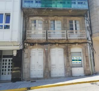 Se vende edificio en Plaza Galicia Carballo, 250 mt2