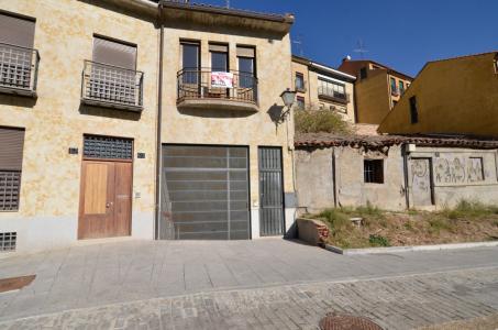 Urbis te ofrece estupendo edificio en zona San Vicente, Salamanca., 320 mt2, 4 habitaciones