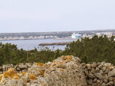 se vende finca rustica en Menorca zona Cala Blanca, 100 mt2, 3 habitaciones