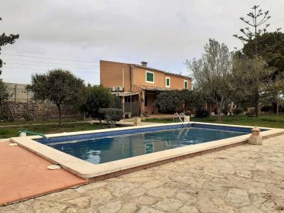 Casa rústica en el campo con piscina y vistas en Felanitx, 219 mt2, 3 habitaciones