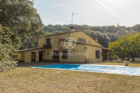 Hermosa casa de campo en venta en Vilanova del Valles, 415 mt2, 5 habitaciones