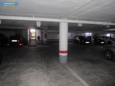 Garaje en Benidorm zona Levante, ( Av Mediterráneo)14 m2. de superficie, 20 m. de la playa., 14 mt2