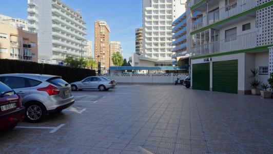Se vende garaje cabinado en zona Levante - Plaza Triangular., 25 mt2