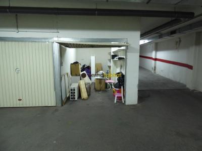 Plaza de garaje cerrada en el centro de Elda, próxima a calle Juan Carlos I., 16 mt2