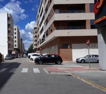 DOS GARAJES EN OLIVA, EN ZONA DE DIFICIL APARCAMIENTO, 13 mt2