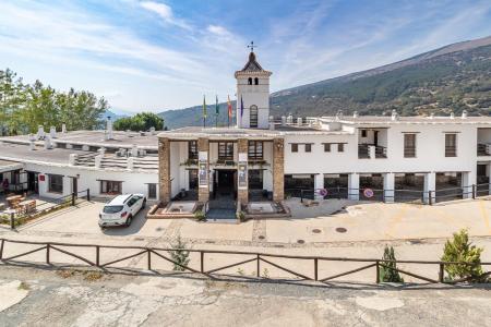 Hotel en un enclave único y protegido rodeado de naturaleza y bienestar., 6568 mt2, 53 habitaciones