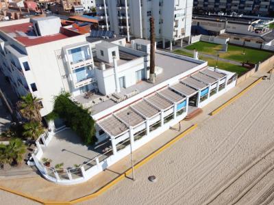 SE VENDE Fantástico Hostel en la Playa del Rinconcillo en Algeciras!, 2006 mt2