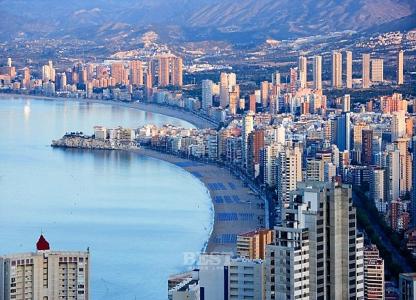Hotel  for sale in Benidorm, Spain for 0  - listing #782492, 450 mt2