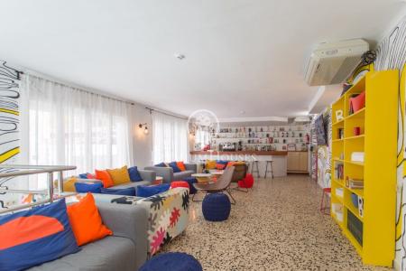 Hotel en venta en pleno centro de Lloret de Mar a 100 metros de la playa., 743 mt2, 24 habitaciones