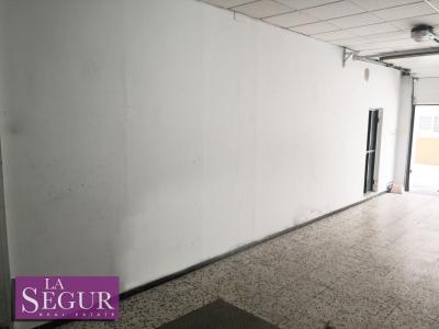 Local Comercial  ( garaje comunitario ), 120 mt2