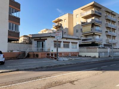 Local comercial en venta en avda. Mossen Jaume Soler 103 - Calafell (Tarragona), 75 mt2