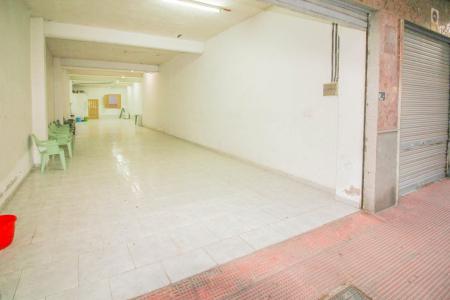 AMPLIO LOCAL/ALMACÉN EN VENTA EN CALLOSA DE SEGURA., 200 mt2