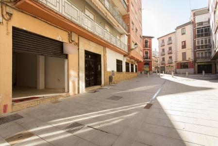 ¡CHOLLO! LOCAL JUNTO A GRAN VIA DE MAS DE 250 M2., 298 mt2