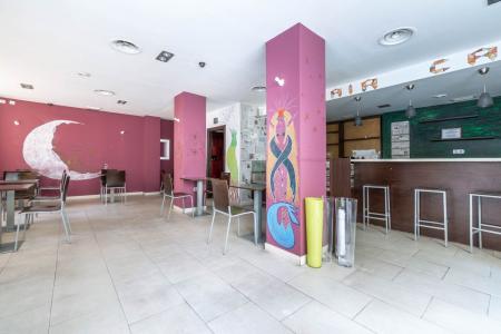 LOCAL COMERCIAL EN EL CENTRO DE GRANADA, 90 mt2