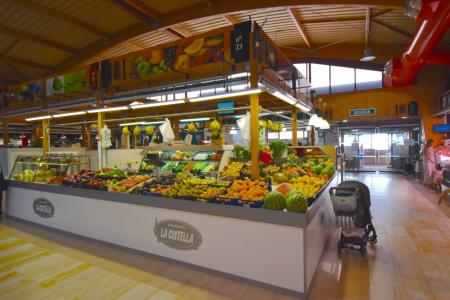Puesto de Frutas en el Mercado Central de Ibi (Alicante), 30 mt2