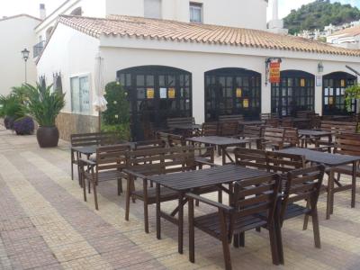 Local comercial activo como restaurante en urbanización de lujo La Manga Club, 180 mt2