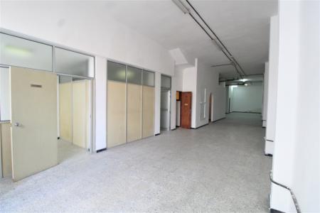 Local comercial en Arenales, 216 mt2