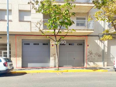 GRAN LOCAL COMERCIAL A PIE DE CALLE EN LA BORDETA, 193 mt2