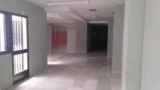 LOCAL COMERCIAL EN VENTA EN CALLE LLANA, OLVERA, 195 mt2