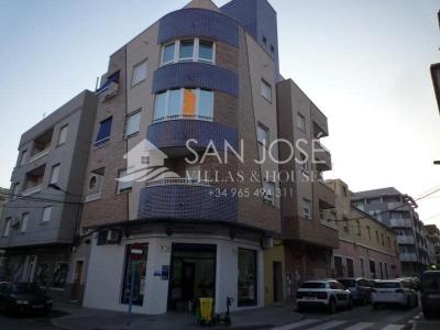 SE VENDE LOCAL COMERCIAL CÉNTRICO EN TORREVIEJA, 163 mt2