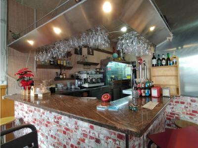 Traspaso bar restaurante con terraza en Sant Feliu de Llobregat, 80 mt2