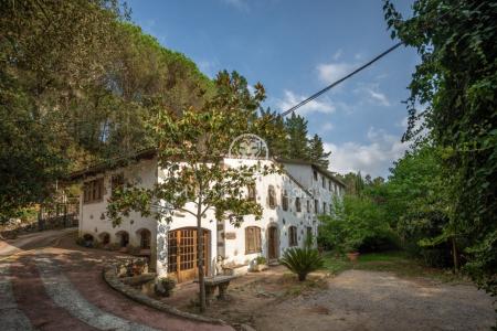Bonita masía rural en venta en Sant Iscle de Vallalta, 999 mt2, 8 habitaciones